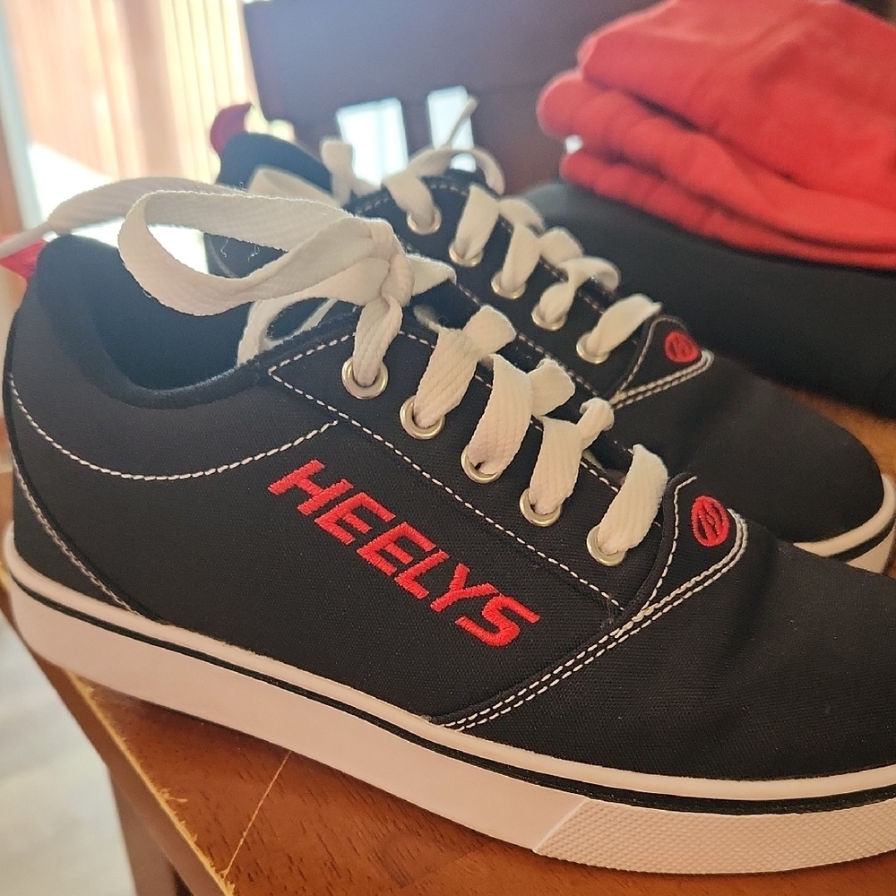 Heelys Black Sneakers with Red Logo and White Laces